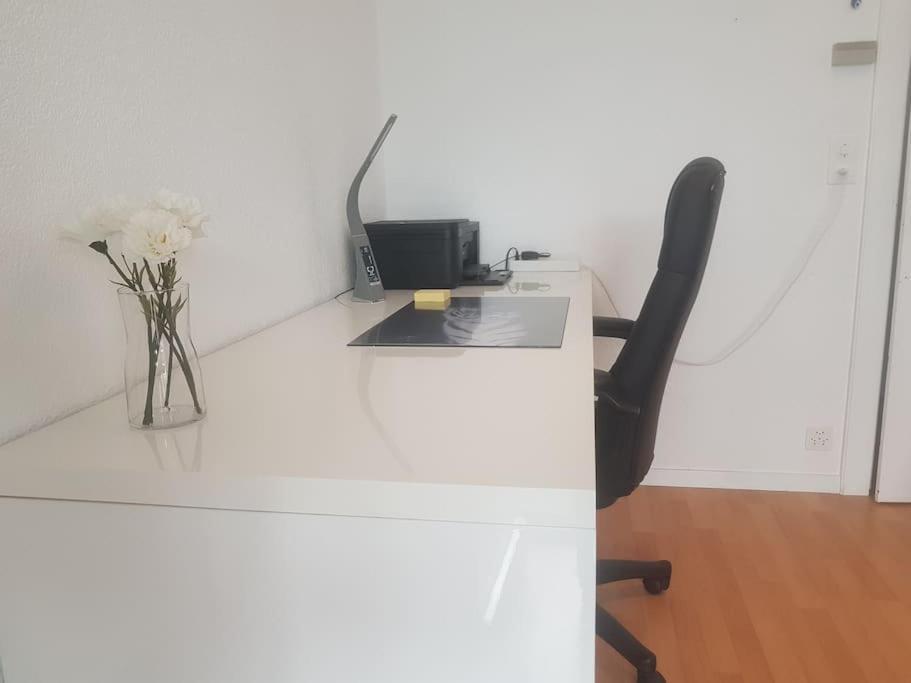Cheerful Villa With Fireplace, Bath-Tub And Garden Noville 외부 사진