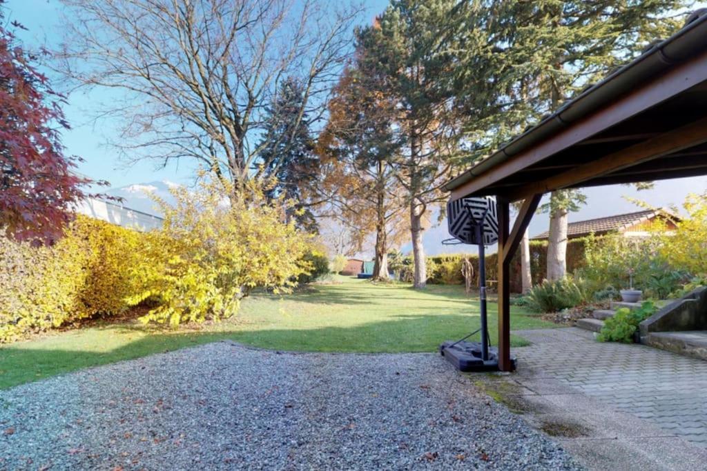 Cheerful Villa With Fireplace, Bath-Tub And Garden Noville 외부 사진