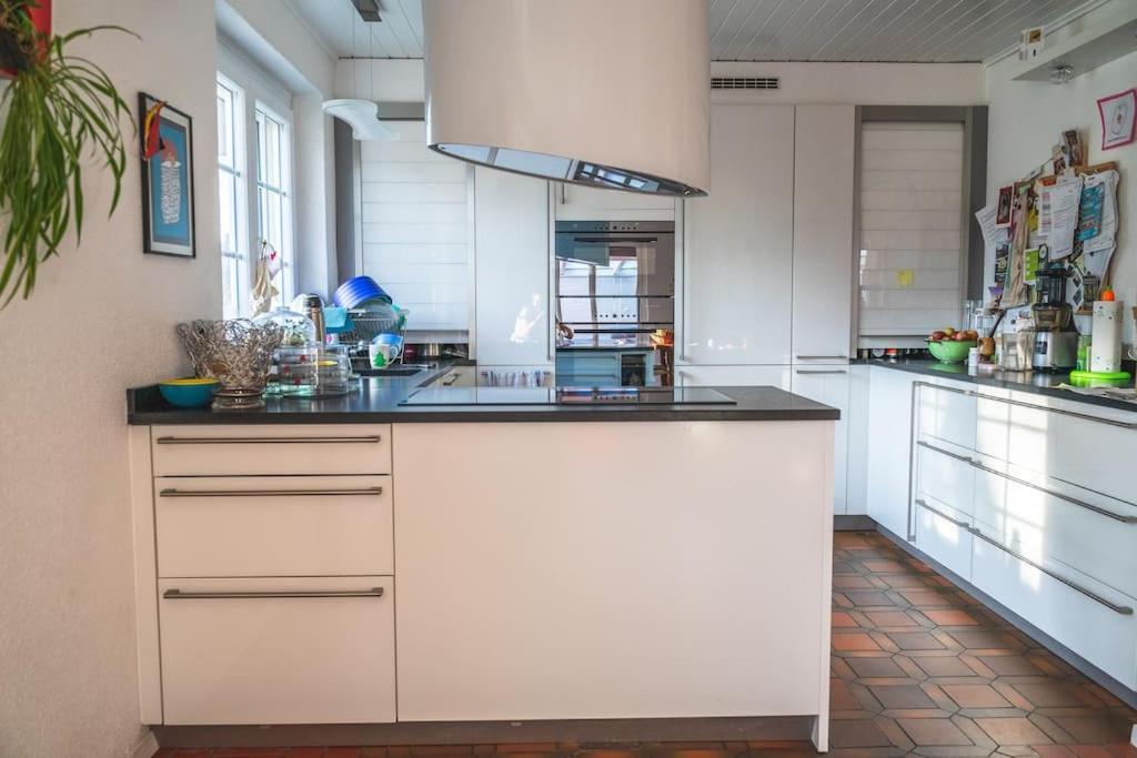 Cheerful Villa With Fireplace, Bath-Tub And Garden Noville 외부 사진